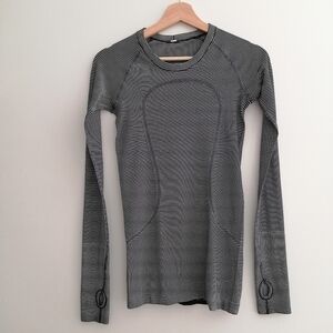 Lululemon Swiftly Tech Long Sleeve Black with White Stripes Size 4